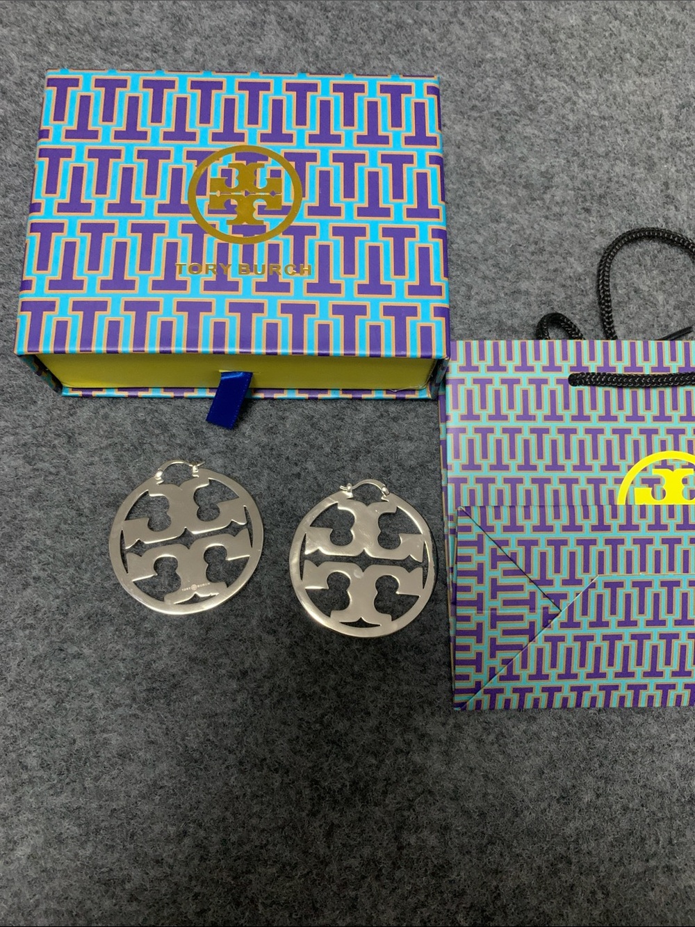 Tory Burch Polished Silver-Tone Cutout Logo Drop Earrings - Picture 2 of 5